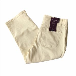 GLORIA VANDERBILT Amanda fit classic rise capris